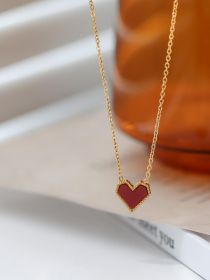 Titanium steel plated 18k gold French love necklace women acrylic peach heart collarbone chain light luxury niche design premium